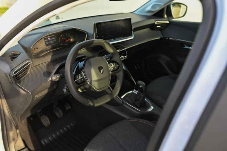 Peugeot 208 STYLE  PureTech 100k BVM6 | Begam Trnava