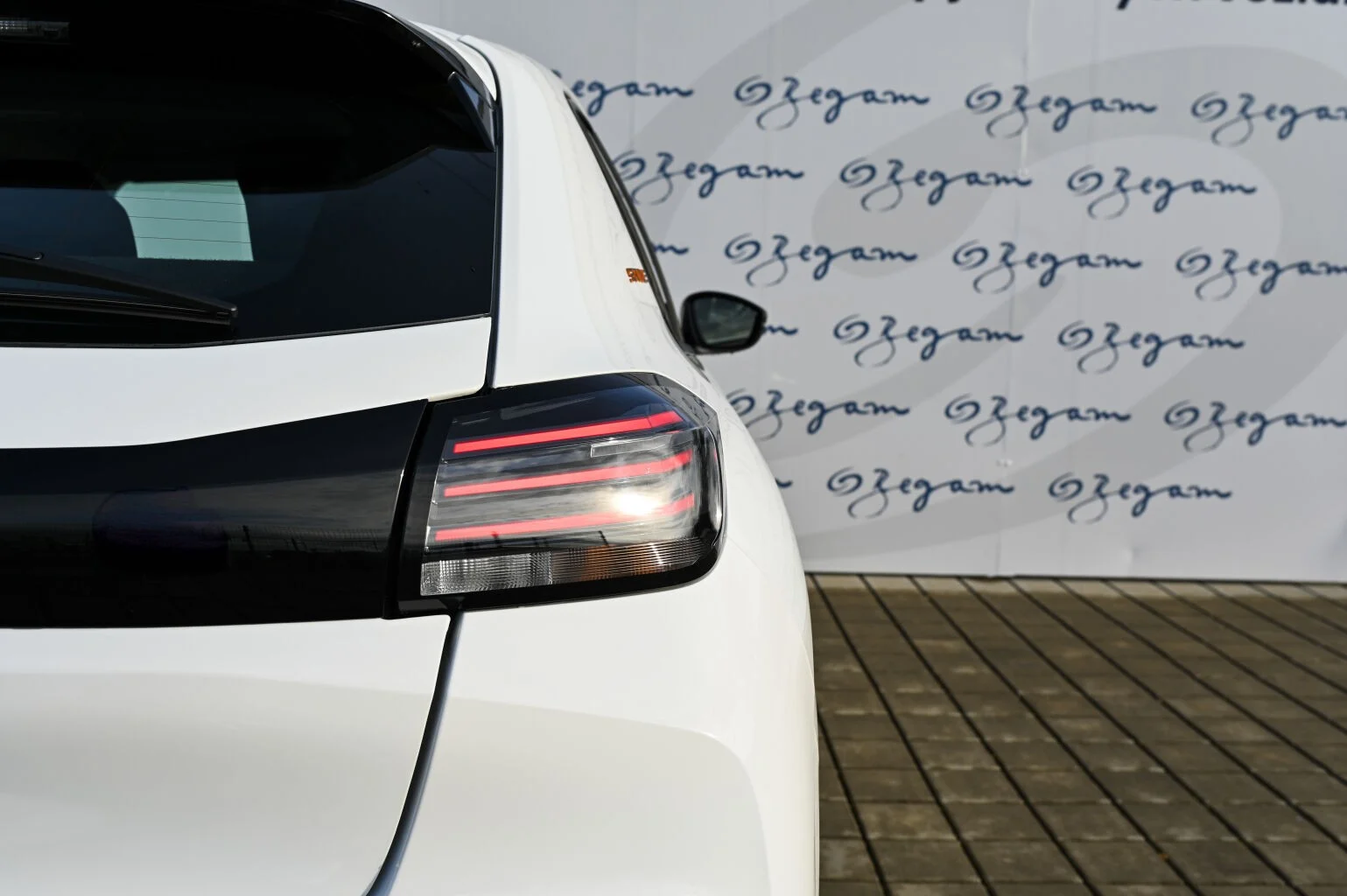 Peugeot 208 STYLE  PureTech 100k BVM6 | Begam Trnava