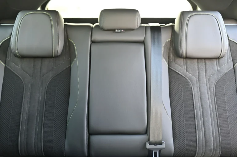 Peugeot 408 NEW 408 GT Hybrid 145k e-DCS6 (MYG0) | Begam Trnava