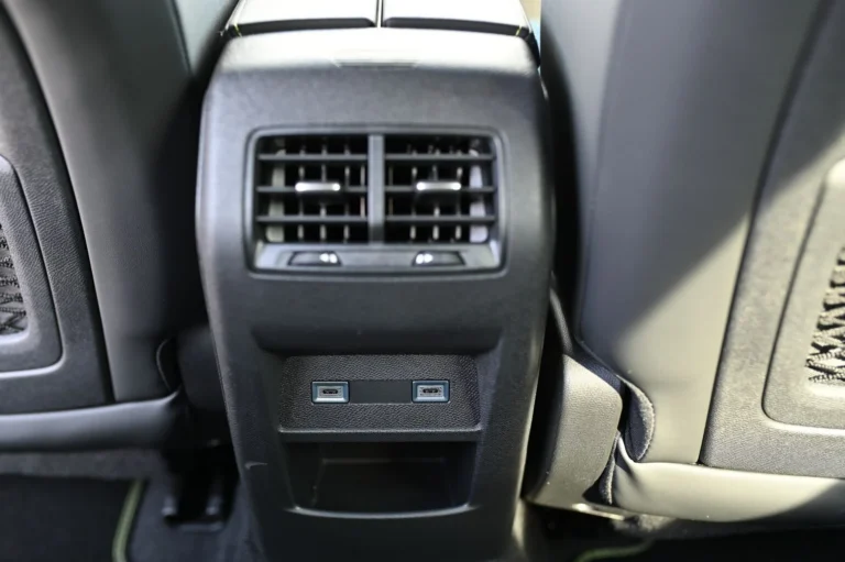 Peugeot 408 NEW 408 GT Hybrid 145k e-DCS6 (MYG0) | Begam Trnava