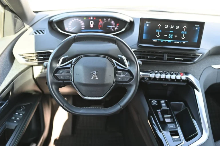 Peugeot 5008 1.5 BlueHDi 130k Allure A/T | Begam Trnava