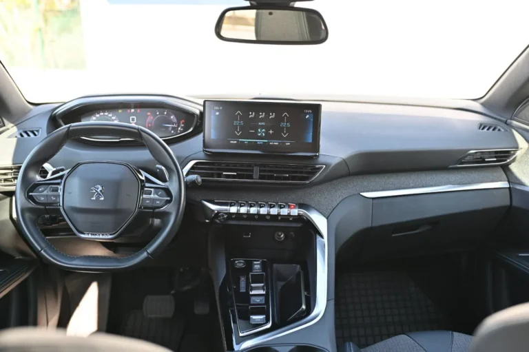 Peugeot 5008 1.5 BlueHDi 130k Allure A/T | Begam Trnava