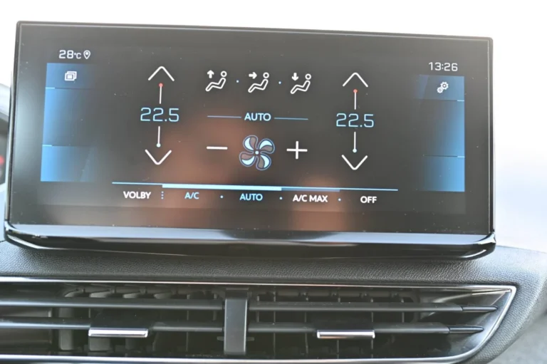 Peugeot 5008 1.5 BlueHDi 130k Allure A/T | Begam Trnava