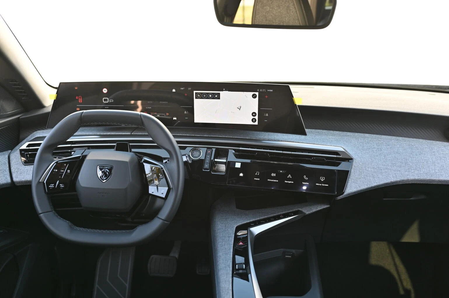 Peugeot 5008 ALLURE Hybrid 145k e-DCS6 | Begam Trnava