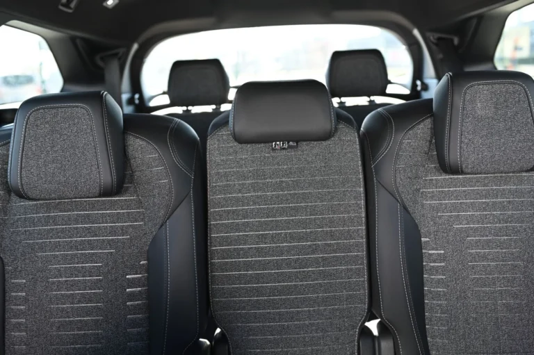 Peugeot 5008 ALLURE Hybrid 145k e-DCS6 | Begam Trnava