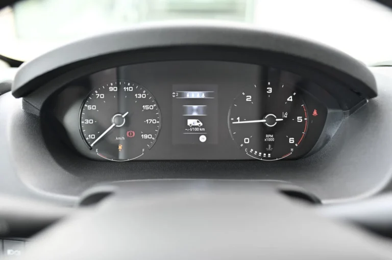 Peugeot Boxer Valník 435 L4 2.2 BlueHDi 180 €6.4 MT6 | Begam Trnava