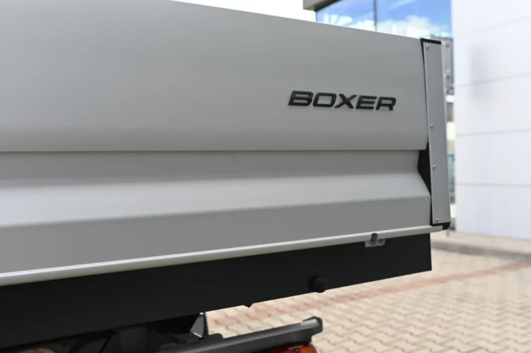 Peugeot Boxer Valník + Dvojkabína 435 L4  2.2 BlueHDi 180 € 6.4 MT6 | Begam Trnava