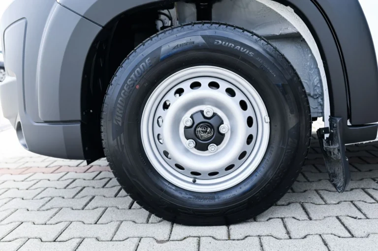 Peugeot Boxer Valník + Dvojkabína 435 L4  2.2 BlueHDi 180 € 6.4 MT6 | Begam Trnava