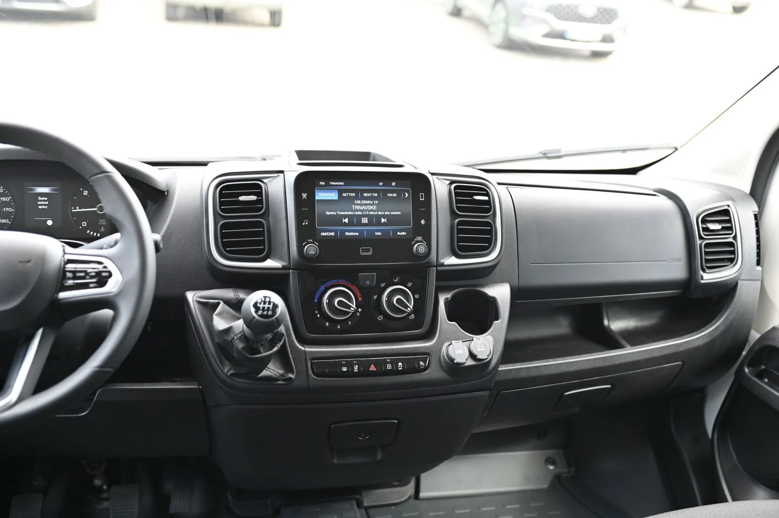 Peugeot Boxer Valník + Dvojkabína 435 L4 2.2 BlueHDi 180 € 6.4 MT6 | Begam Trnava