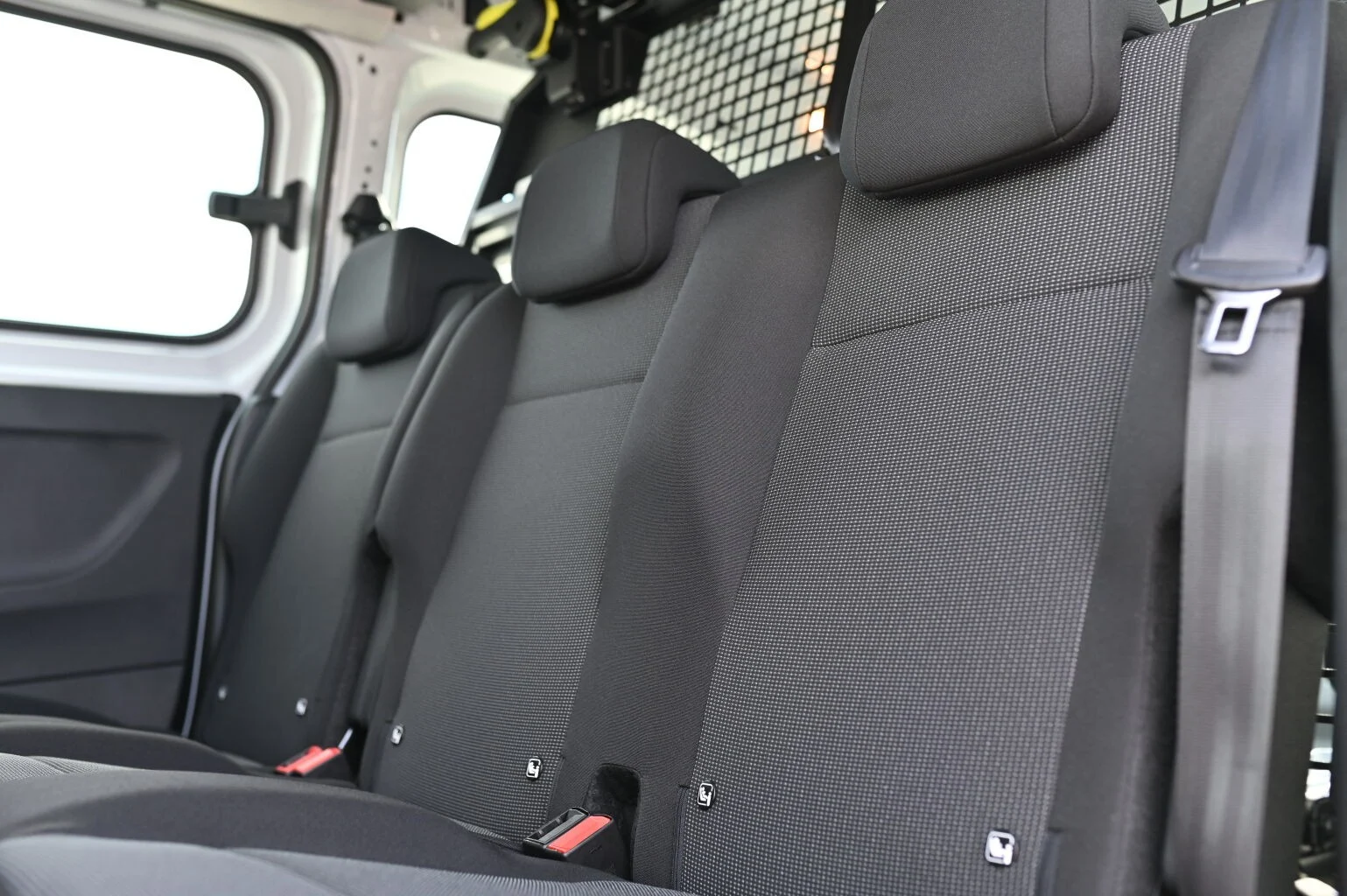 Peugeot Partner L2 CREW VAN BlueHDi 100 BVM6 | Begam Trnava