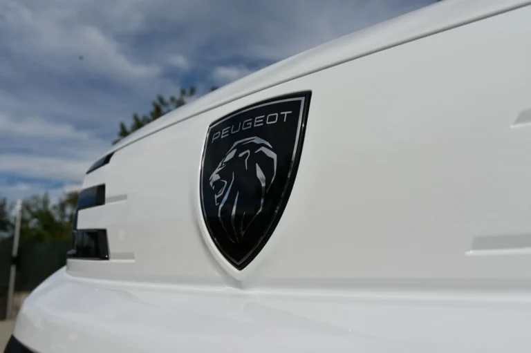 Peugeot Partner L2 CREW VAN BlueHDi 100 BVM6 | Begam Trnava