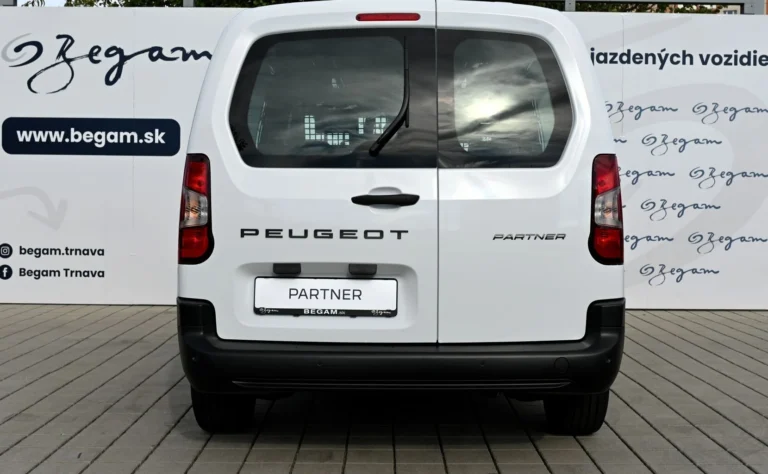 Peugeot Partner L2 CREW VAN BlueHDi 100 BVM6 | Begam Trnava