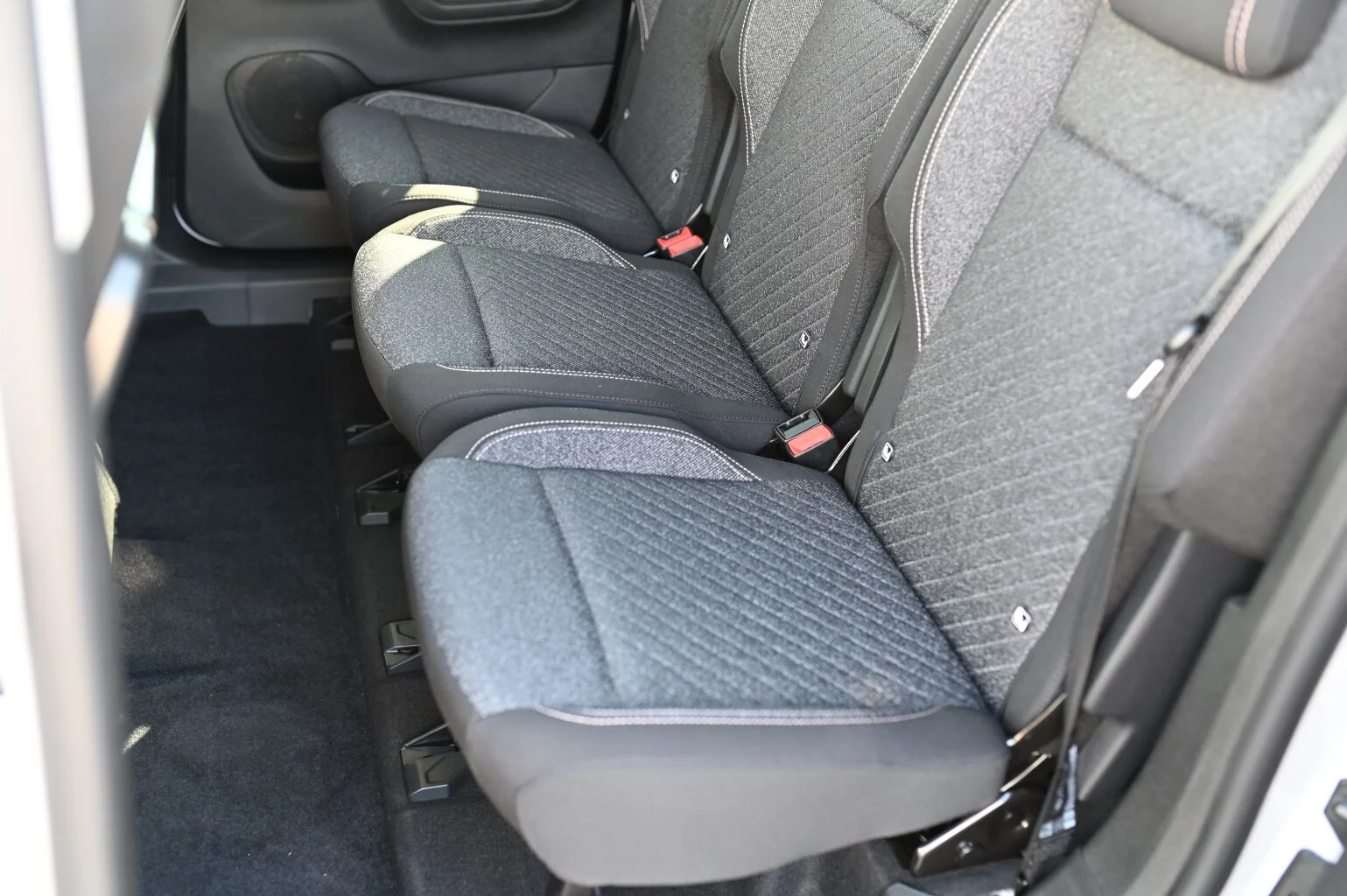 Peugeot Rifter LONG GT BlueHDi 130k EAT8 | Begam Trnava