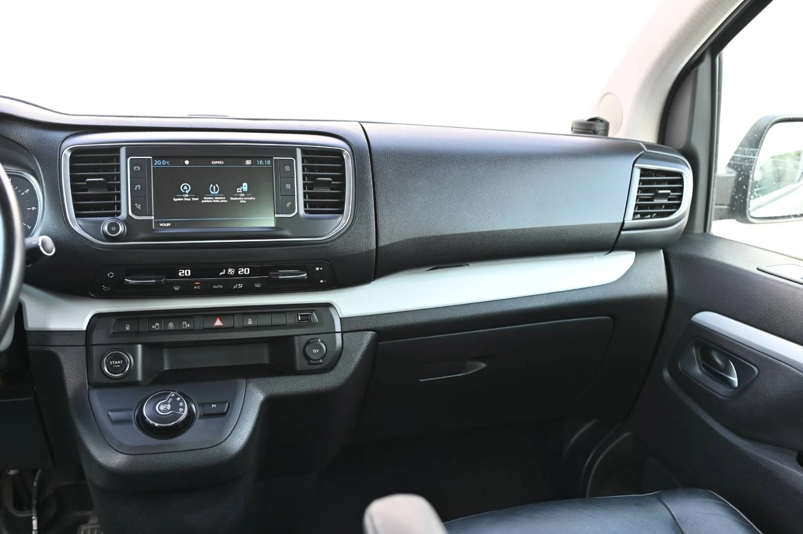 Peugeot Traveller 2.0 BlueHDi 177 S&S Business Standard AT | Begam Trnava