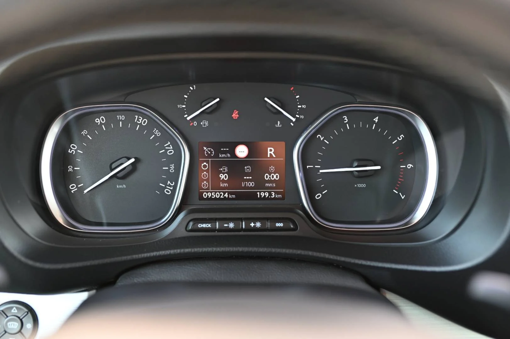 Peugeot Traveller 2.0 BlueHDi 177 S&S Business Standard AT | Begam Trnava