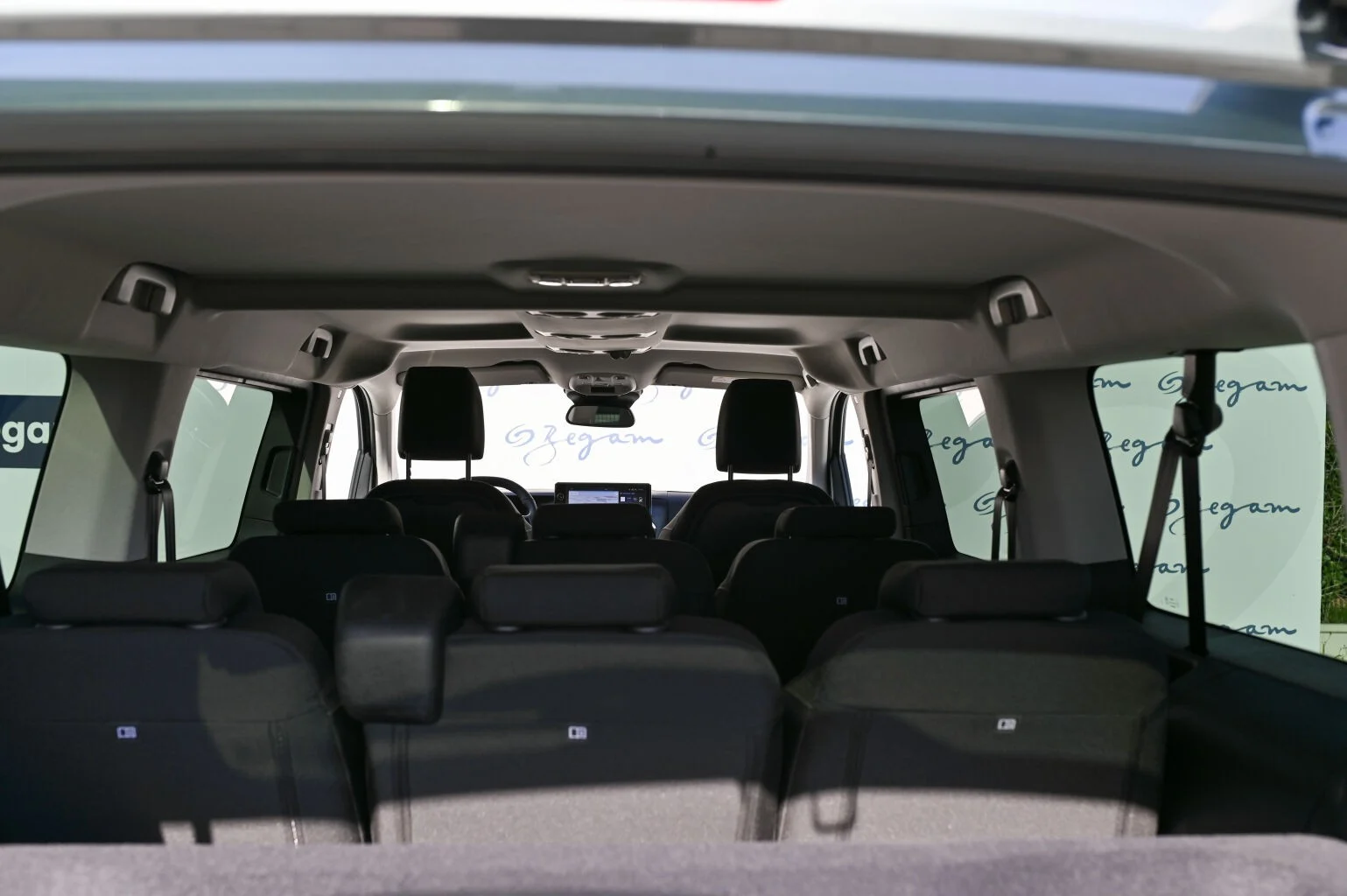 Peugeot Traveller TRAVELLER BUSINESS VIP L3 2.2 BlueHDi 180 | Begam Trnava