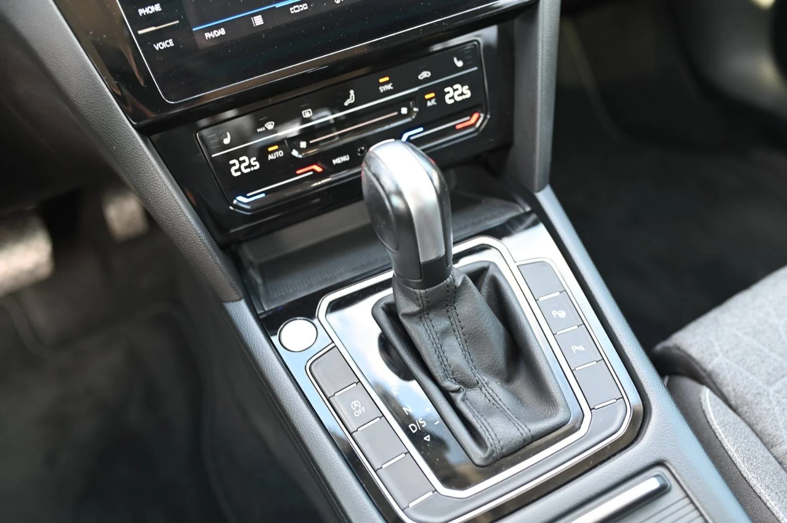 Volkswagen Passat Variant 2.0 TDI EVO Business DSG | Begam Trnava