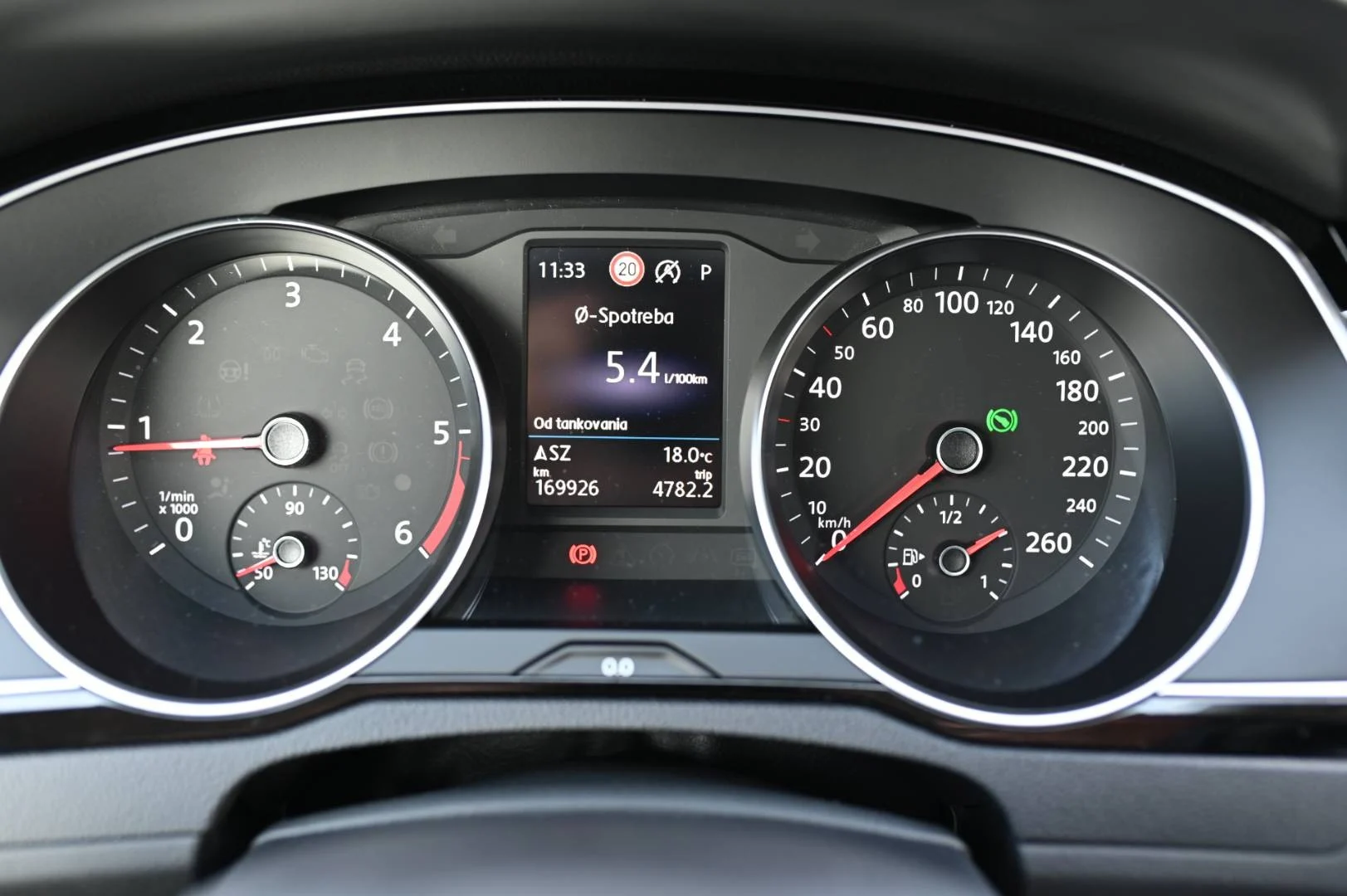 Volkswagen Passat Variant 2.0 TDI EVO Business DSG | Begam Trnava