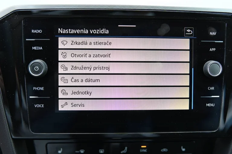 Volkswagen Passat Variant 2.0 TDI EVO Business DSG | Begam Trnava