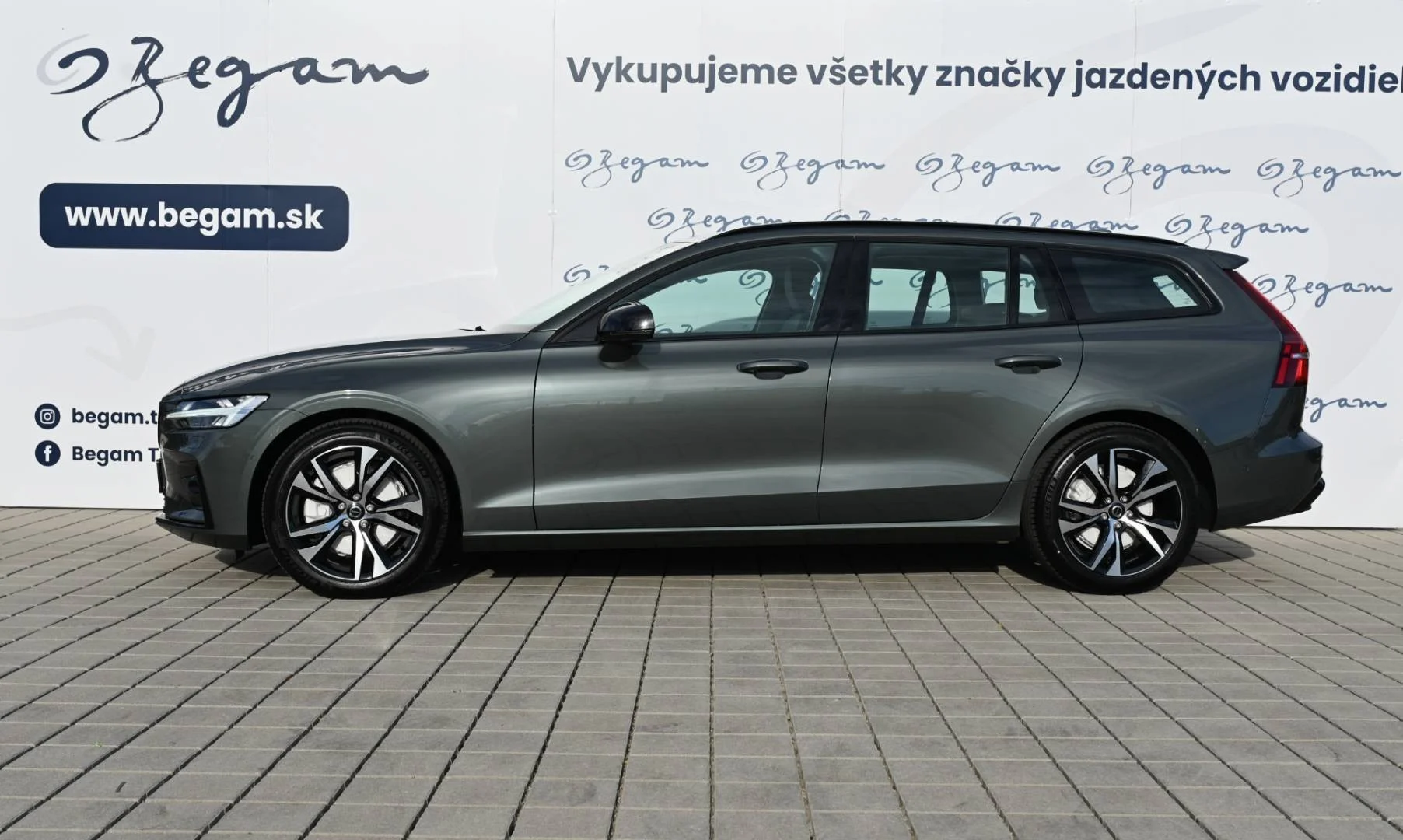 Volvo V60 B4 (P) PLUS DARK AT FWD DCT | Begam Trnava