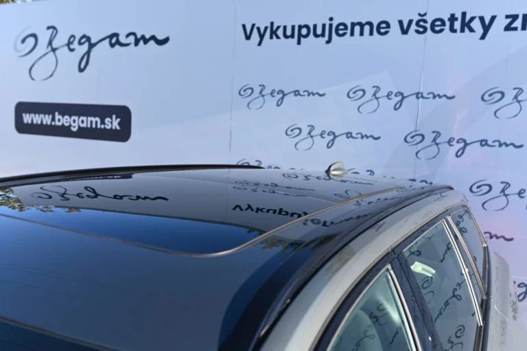Volvo V60 B4 (P) PLUS DARK AT FWD DCT | Begam Trnava