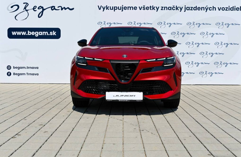 Alfa-Romeo-Junior-12T-Hybrid-145k-6AT-SPECIALE-1