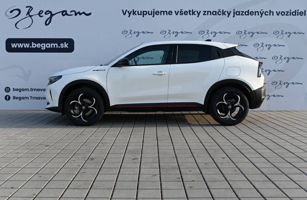 Alfa-Romeo-Junior-12T-Hybrid-145k-6AT-SPECIALE-4