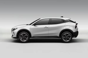 Alfa-Romeo-Junior-Q4-12T-Hybrid-145k-6AT-2