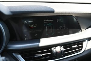 Alfa-Romeo-Stelvio-20-Turbo-Veloce-Q4-AT-19