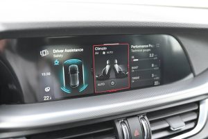Alfa-Romeo-Stelvio-20-Turbo-Veloce-Q4-AT-20