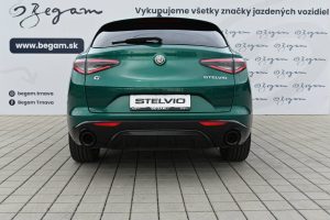 Alfa-Romeo-Stelvio-20-Turbo-Veloce-Q4-AT-8