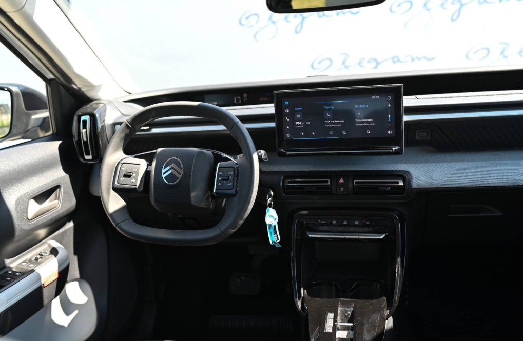 Citroen-C3-MAX-Electric-113k-Comfort-Range-11