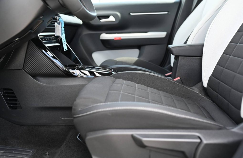 Citroen-C3-MAX-Electric-113k-Comfort-Range-21