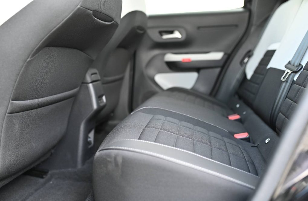 Citroen-C3-MAX-Electric-113k-Comfort-Range-23
