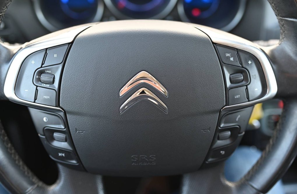Citroen-C4-Picasso-C-4-16-84kw-13