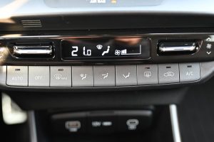 Hyundai-Bayon-10-T-GDi-Family-7DCT-MY2026-22