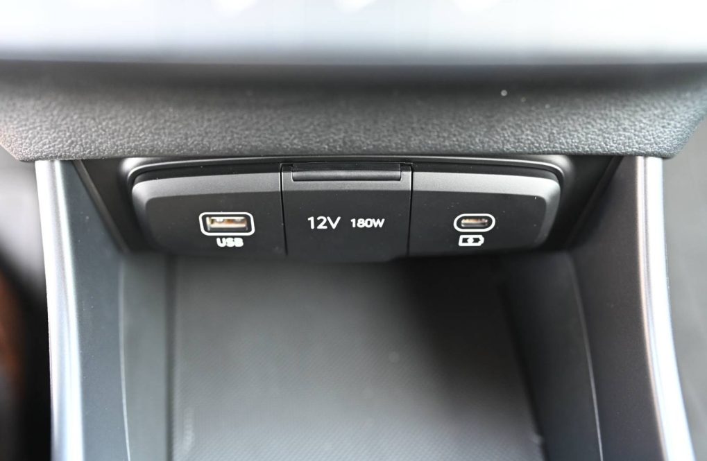 Hyundai-Bayon-10-T-GDi-Family-7DCT-MY2026-26