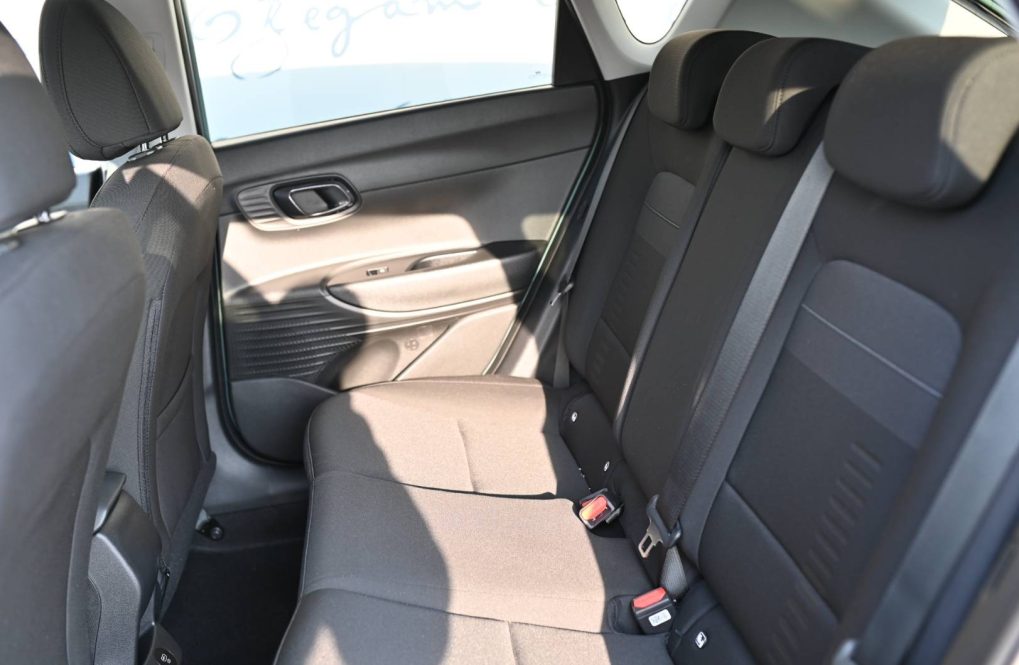 Hyundai-Bayon-10-T-GDi-Family-7DCT-MY2026-30