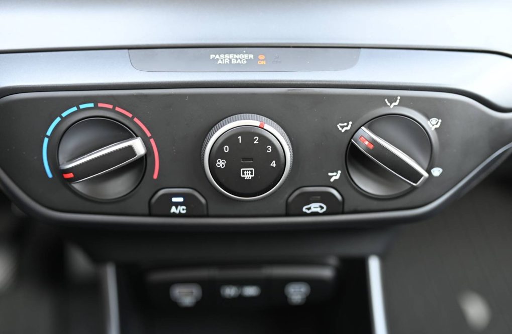 Hyundai-Bayon-10T-GDI-Comfort-6MT-MY2026-15
