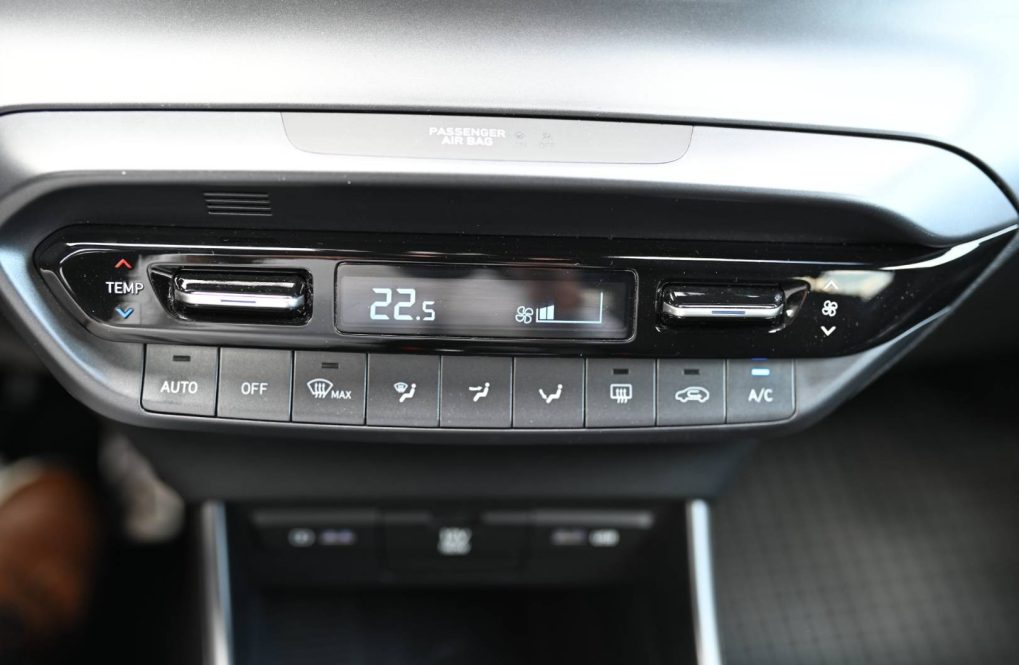 Hyundai-Bayon-12i-Play-18