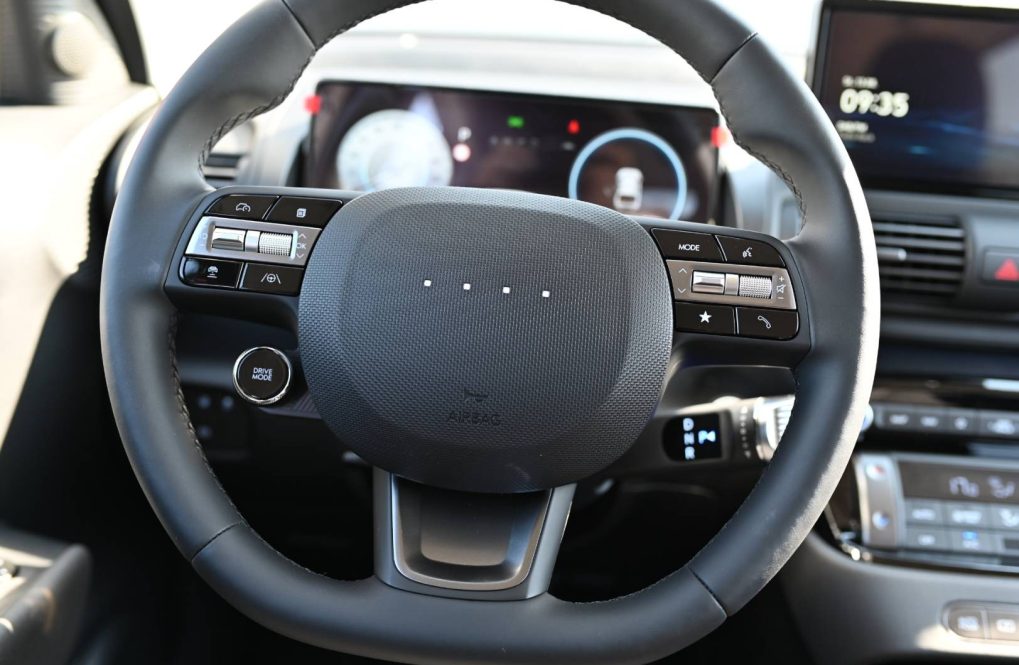 Hyundai-Inster-49kWh-Family-13