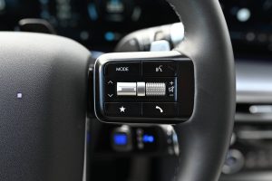 Hyundai-Ioniq-9-24