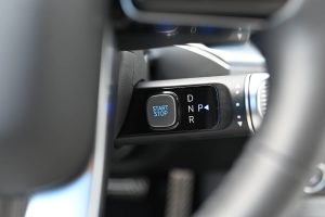 Hyundai-Ioniq-9-26