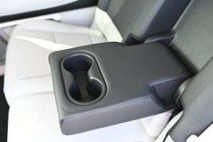 Hyundai-Ioniq-9-41