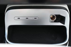 Hyundai-Ioniq-9-50