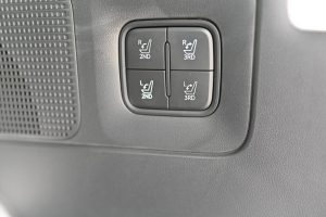 Hyundai-Ioniq-9-59
