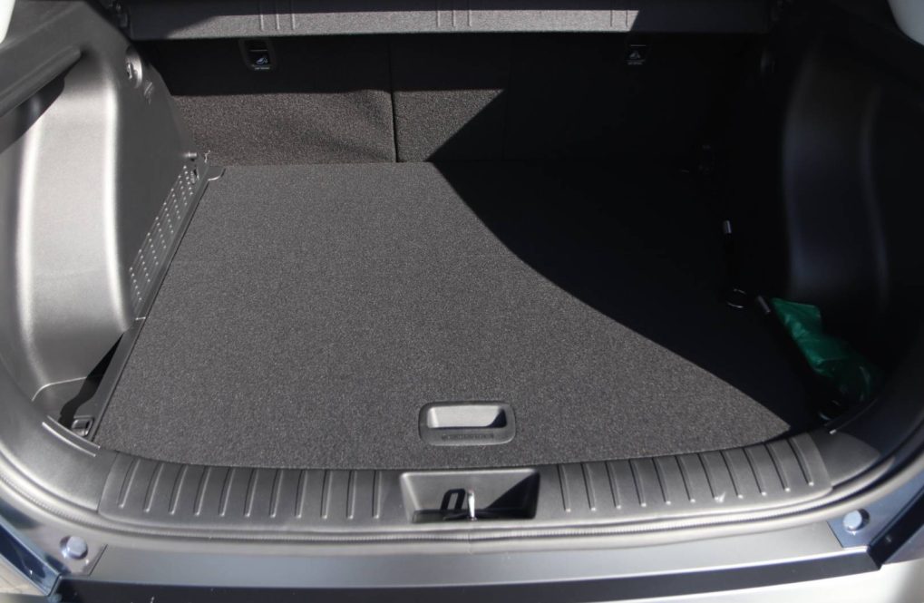 Hyundai-Kona-16-T-GDi-Family-AT-16