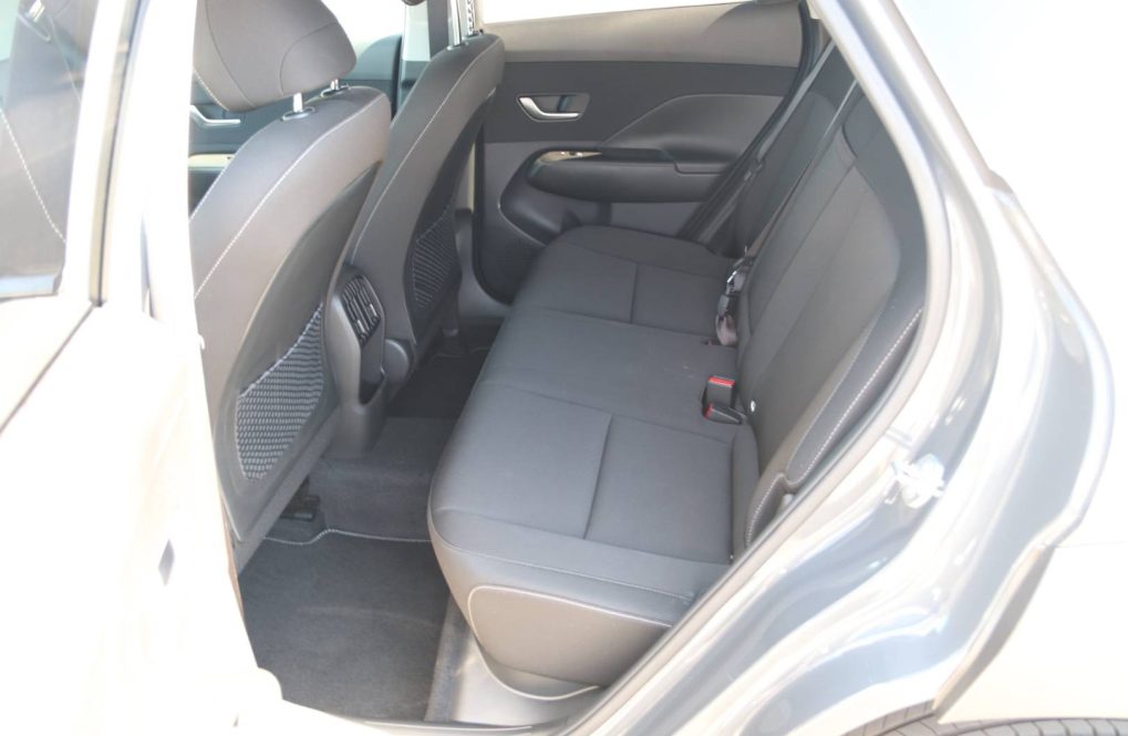 Hyundai-Kona-16-T-GDi-Family-AT-16