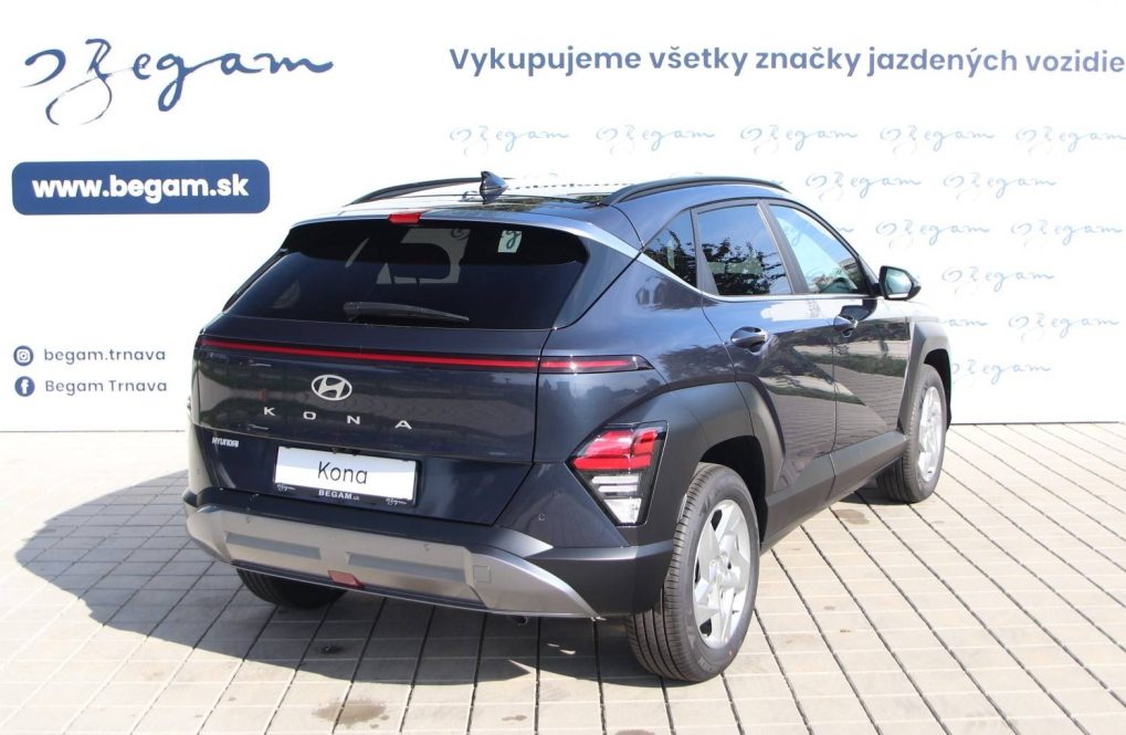 Hyundai-Kona-16-T-GDi-Family-AT-3