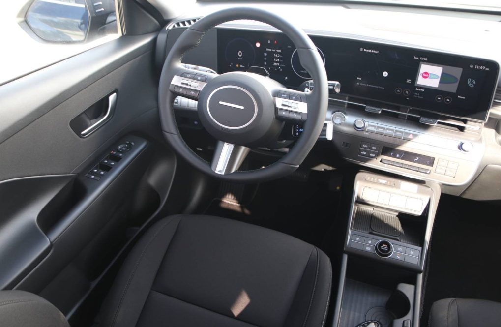 Hyundai-Kona-16-T-GDi-Family-AT-9